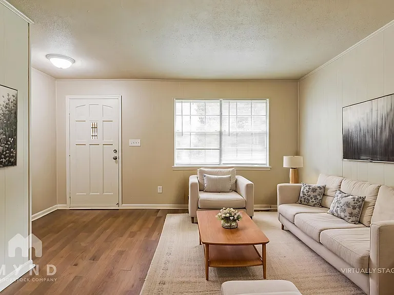 713 Kingman Rd — Photo 2