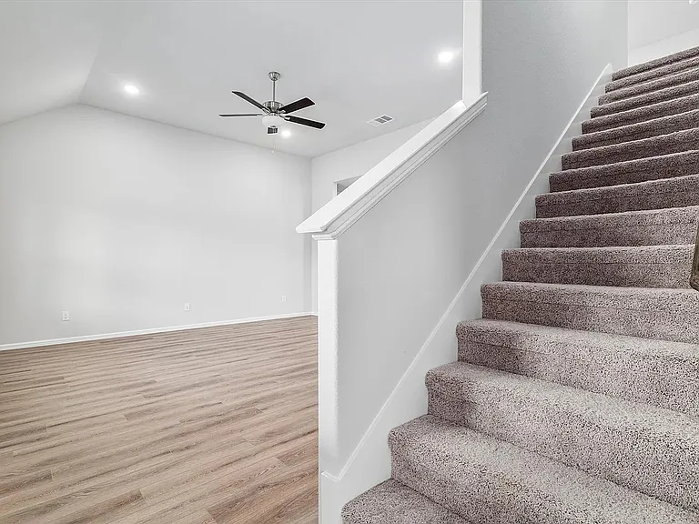 422 Wydown Dr — Photo 31