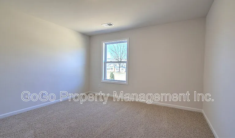 208 Reynard Trl — Photo 12