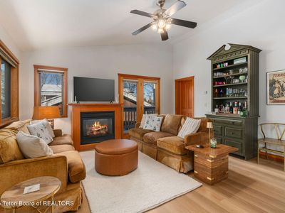 315 Pine Dr, Jackson, WY, 83001