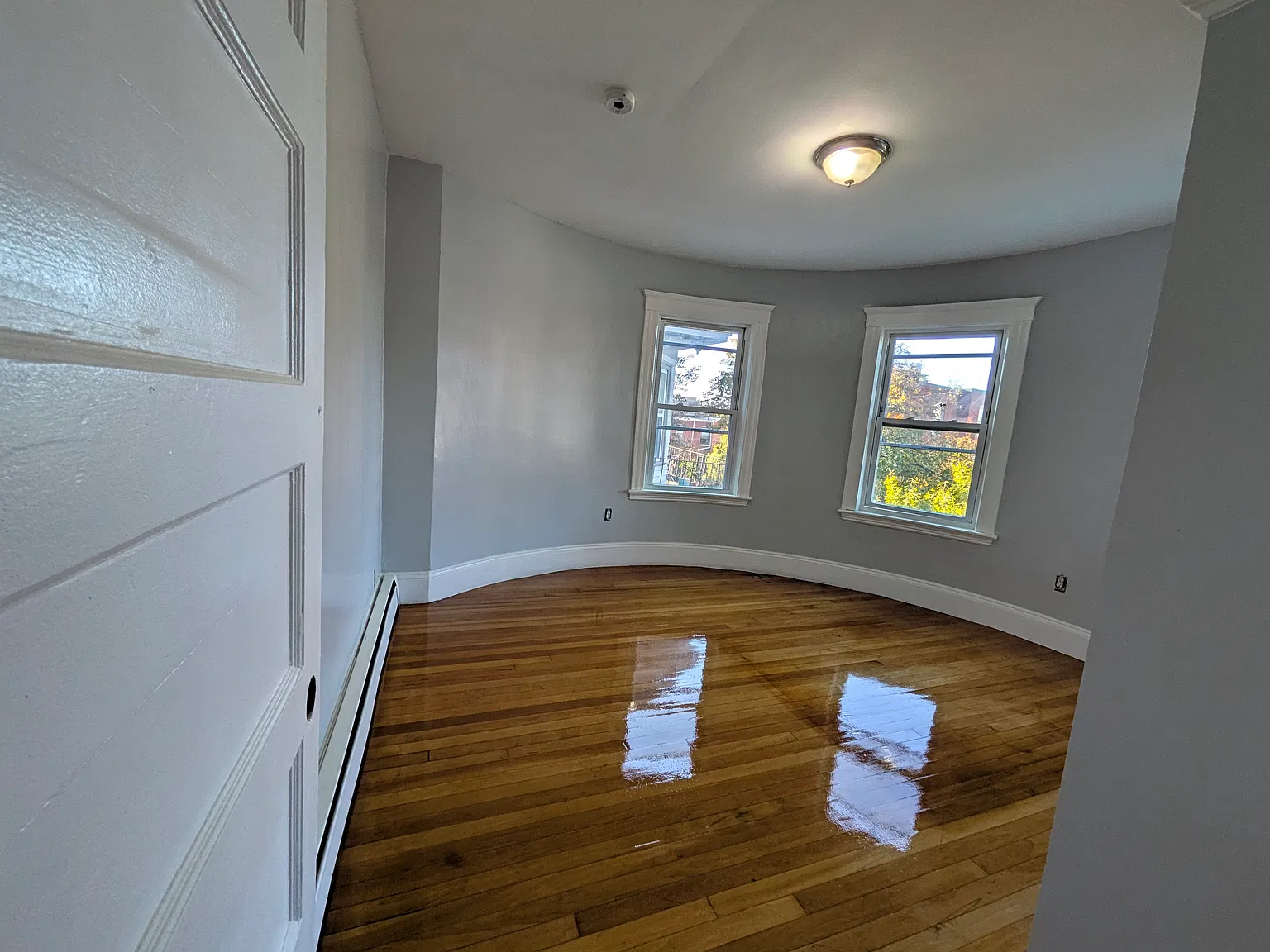 4 bed, 1400 sqft, $3,300 — Photo 4