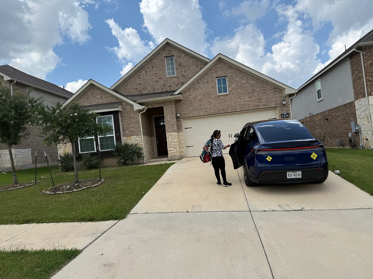 4 bed, 2200 sqft, $2,350 — Photo 4