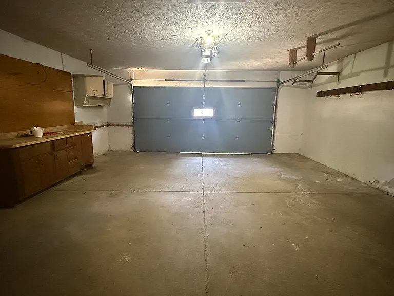 6580 Forest Glen Ave — Photo 9