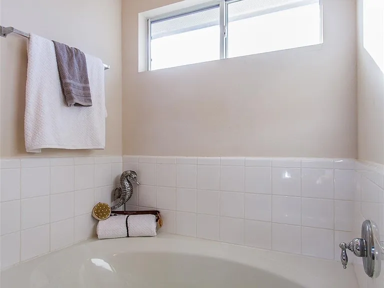 14202 Ballfour Park Ln — Photo 11