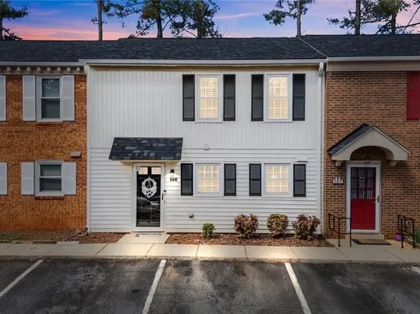 146 Charlestowne Cir, Winston Salem, NC 27103