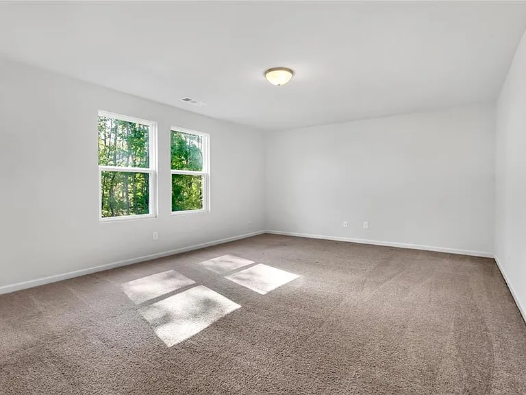 Darby Dr — Photo 15