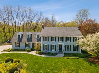 10 Norris Dr, Burr Ridge, IL 60527