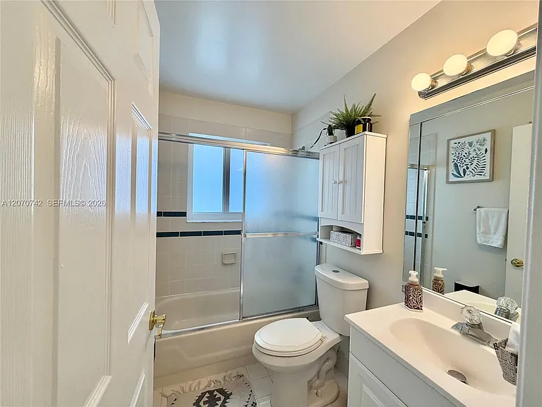 415 NW 165th Ave — Photo 37