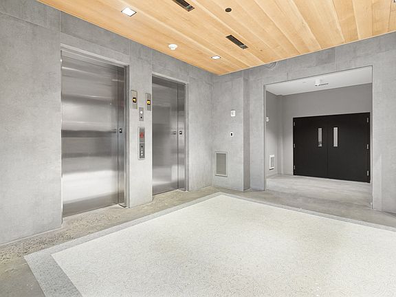 5th image of 130 Tresser Blvd #709