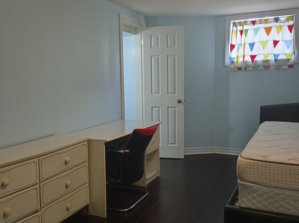 147 Ernest Ave, Toronto, ON M2J 3T7