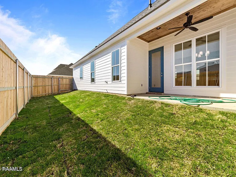 128 Oak Village Dr — Photo 26