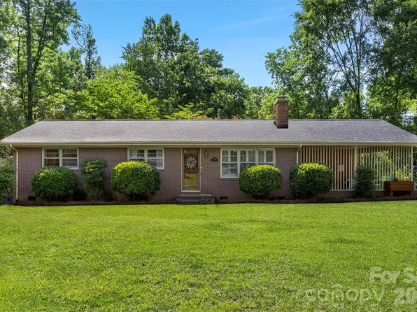 3701 Bellevue Ter, Gastonia, NC 28056