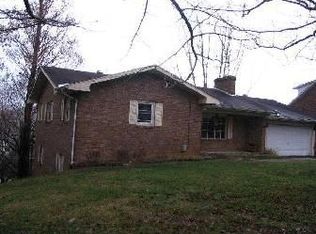 768 Skyview Dr, Chilhowie, VA 24319