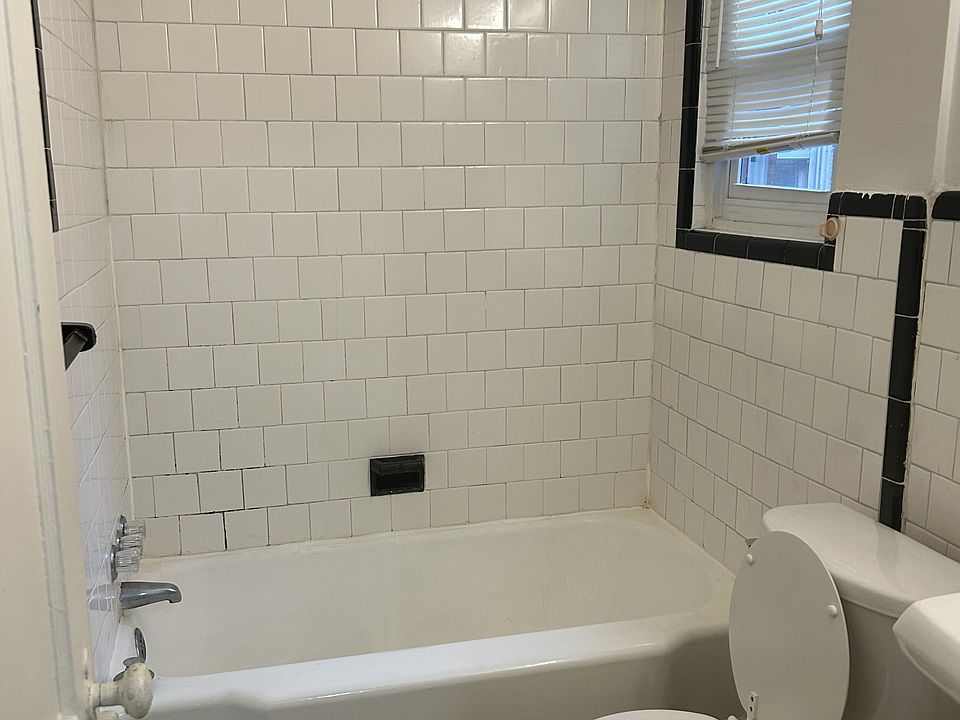 1st image of 9435 Georgia Ave #4
