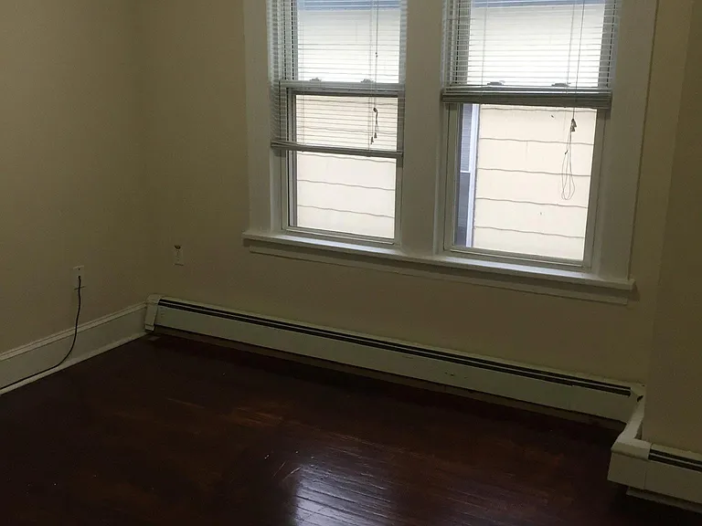 2156 Seaview Ave — Photo 16