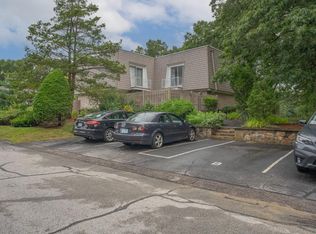 4 Caddy Rock Rd APT C, North Kingstown, RI 02852