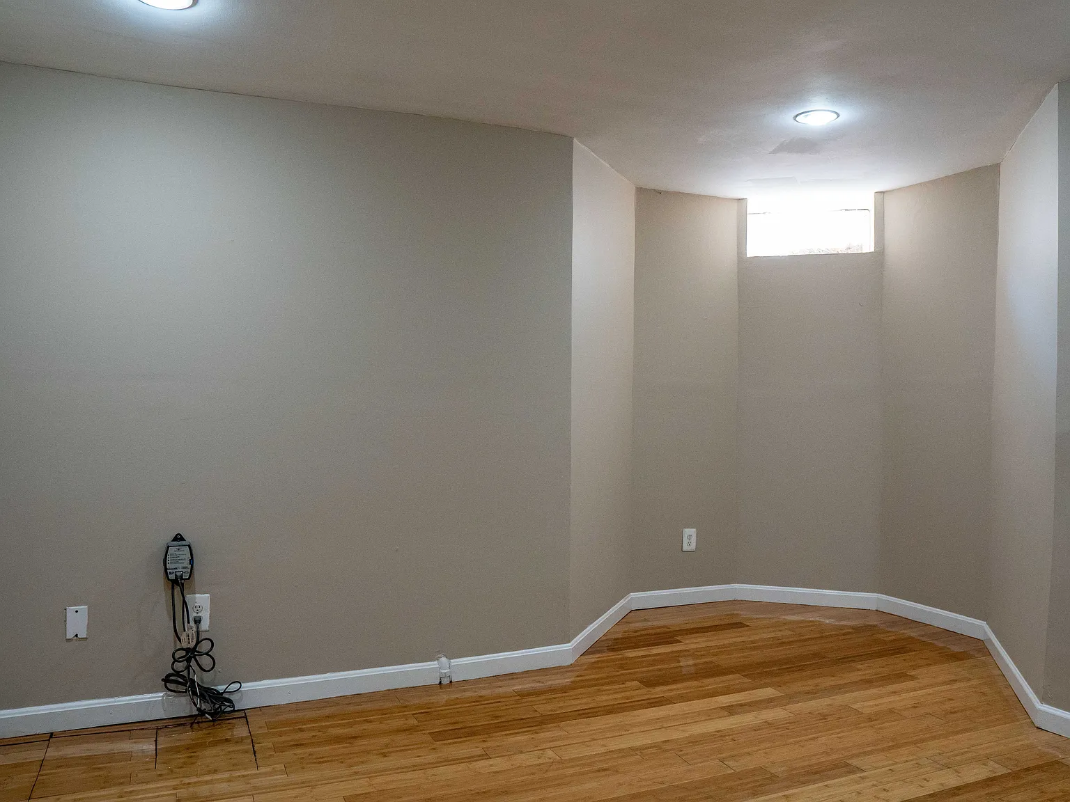 4 bed, $5,800 — Photo 4