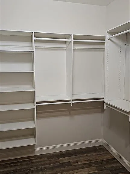2305 Ariane Dr — Photo 20