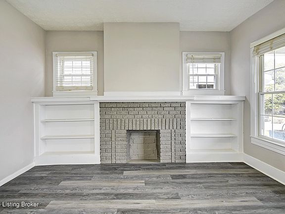4th image of 4212 Larkwood Ave