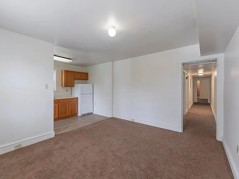 876 W Lancaster Ave #35 — Photo 2