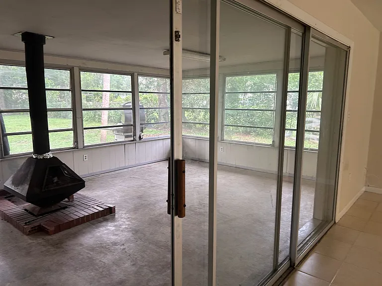 617 Silver Pass — Photo 9