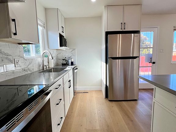 5th image of 2402 Ohatch Dr