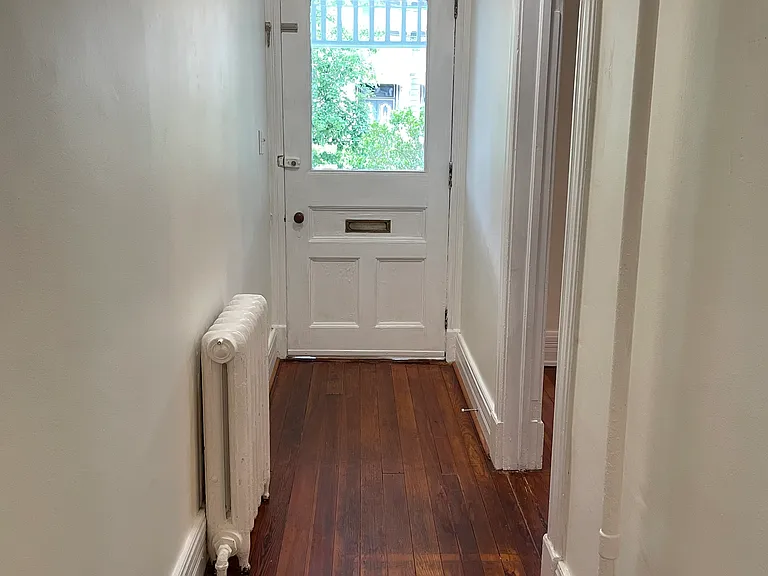 520 Washington St — Photo 7