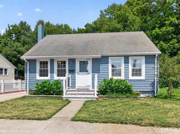 20 Woodrow Avenue, Norwich, CT 06360