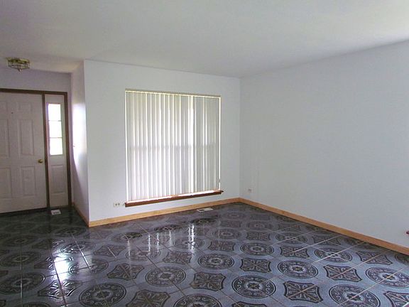 2nd image of 2401 N Orchard Ln