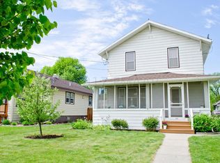 1038 3rd St N, Fargo, ND 58102