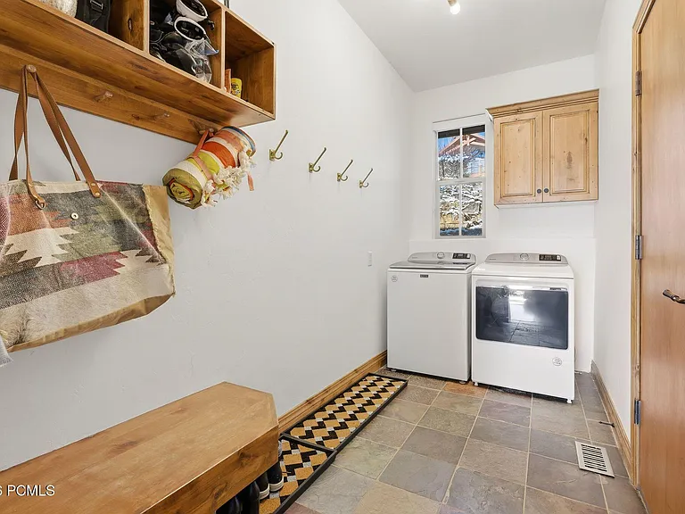 1239 W Links Dr — Photo 31