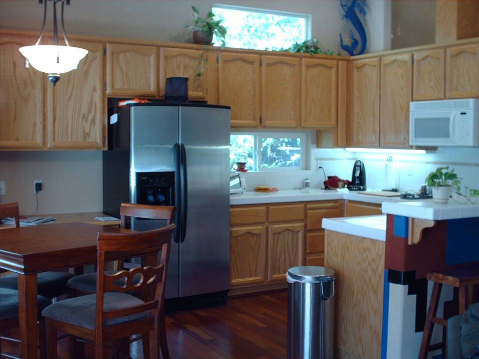 2nd image of 1602 Cornell Way