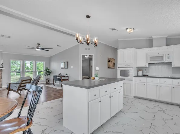 9298 Meena Dr, Nevada, TX 75173