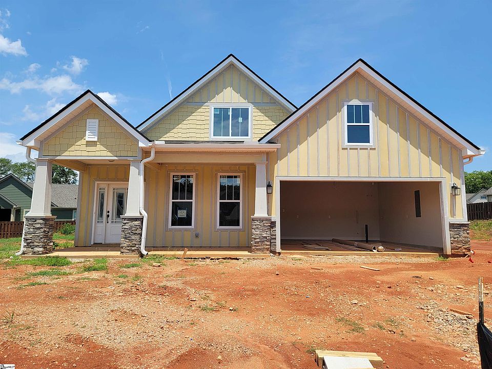 2nd image of 8 Dinsmore Ct