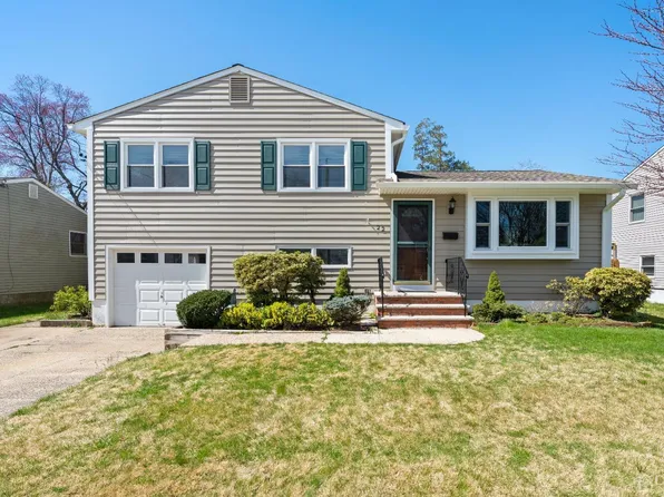 22 Baldwin Rd, Edison, NJ 08817