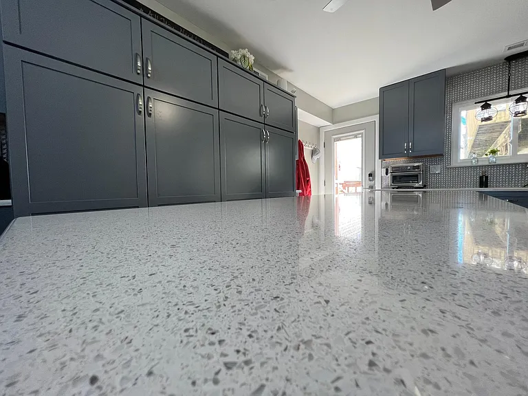 1268 W Ocean View Ave #C — Photo 25