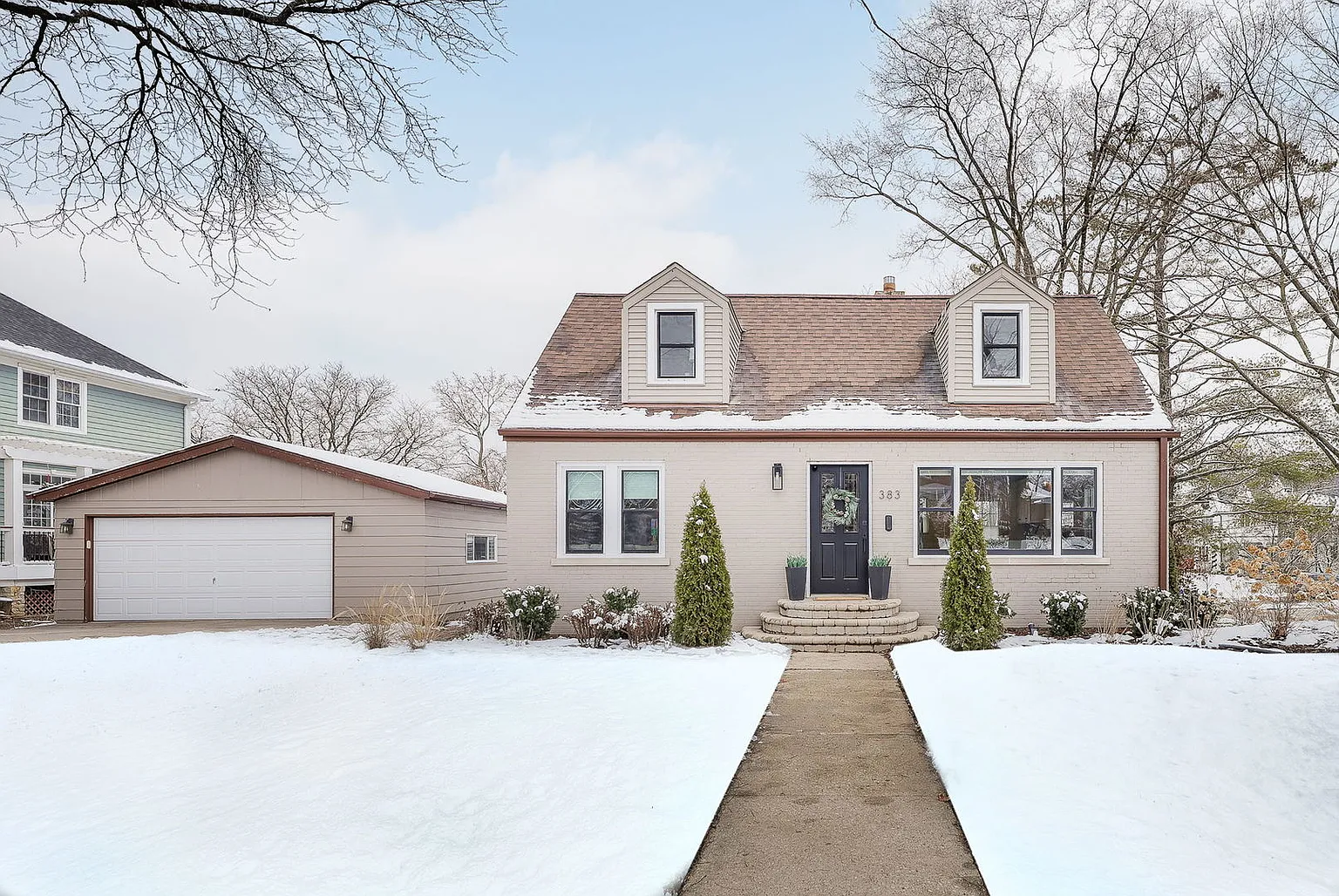 383 Taylor Ave photo 1