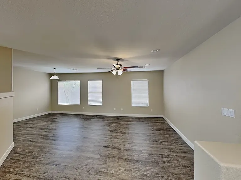3744 Laguna Veneta Ave — Photo 6