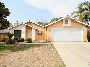 6304 Cliffwood Way, Bakersfield, CA 93306