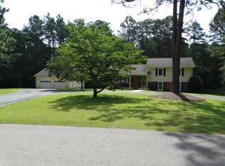 130 S Peach St, Pinebluff, NC 28373