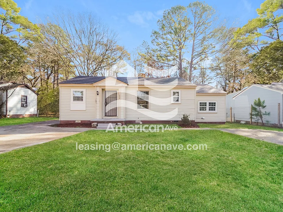 2938 Fairhill Dr