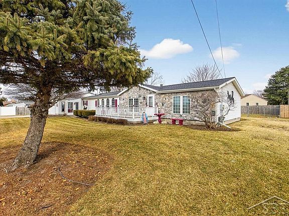 3rd image of 4085 Two Mile Rd