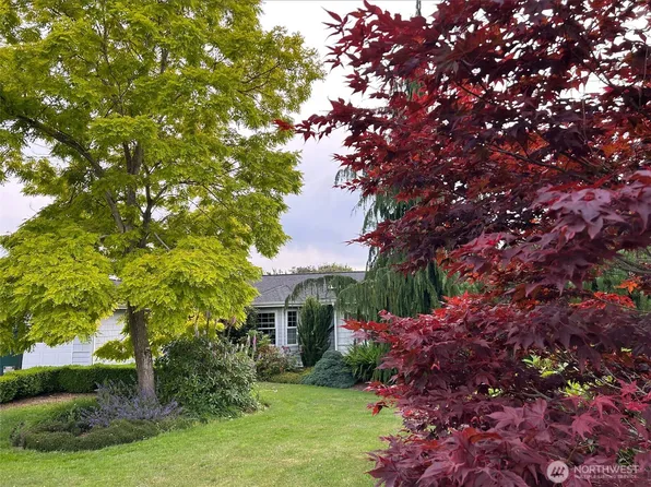 4350 Crestmont Place, Clinton, WA 98236