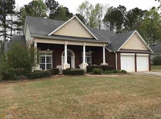 61 Oakmont Ct, Hampton, GA 30228