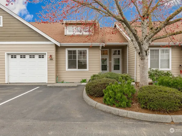 923 Aaron Drive #104, Lynden, WA 98264