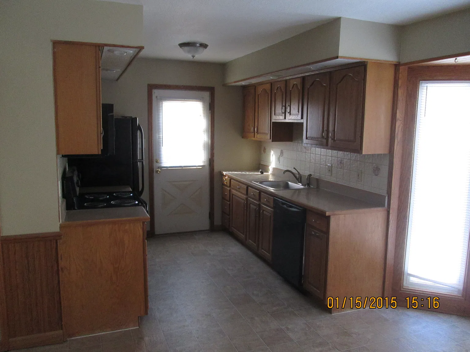 3 bed, 986 sqft, $1,500 — Photo 4