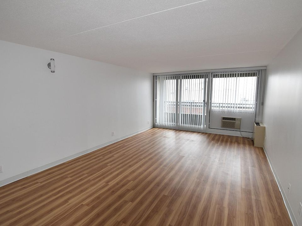 2nd image of 133 Park St