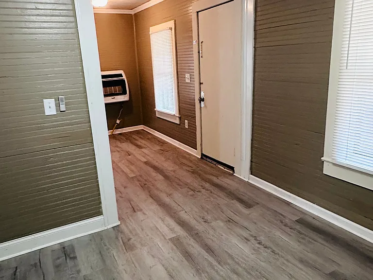 113 Railroad Ave — Photo 8