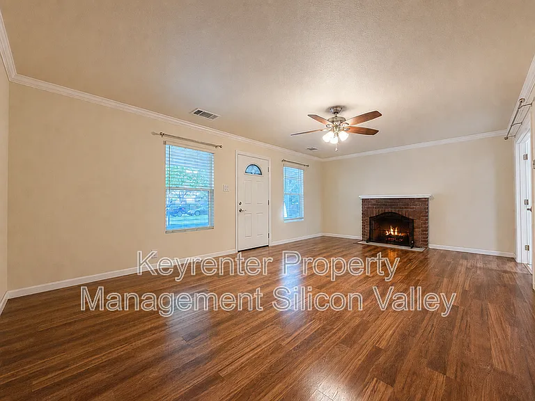 656 Curtner Ave — Photo 3
