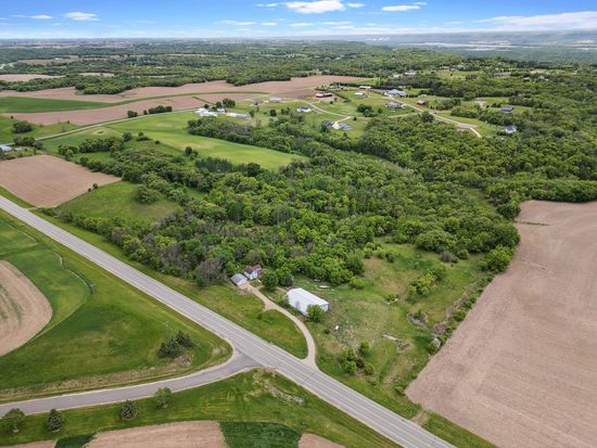 W11651 State Road 35, Prescott, WI 54021